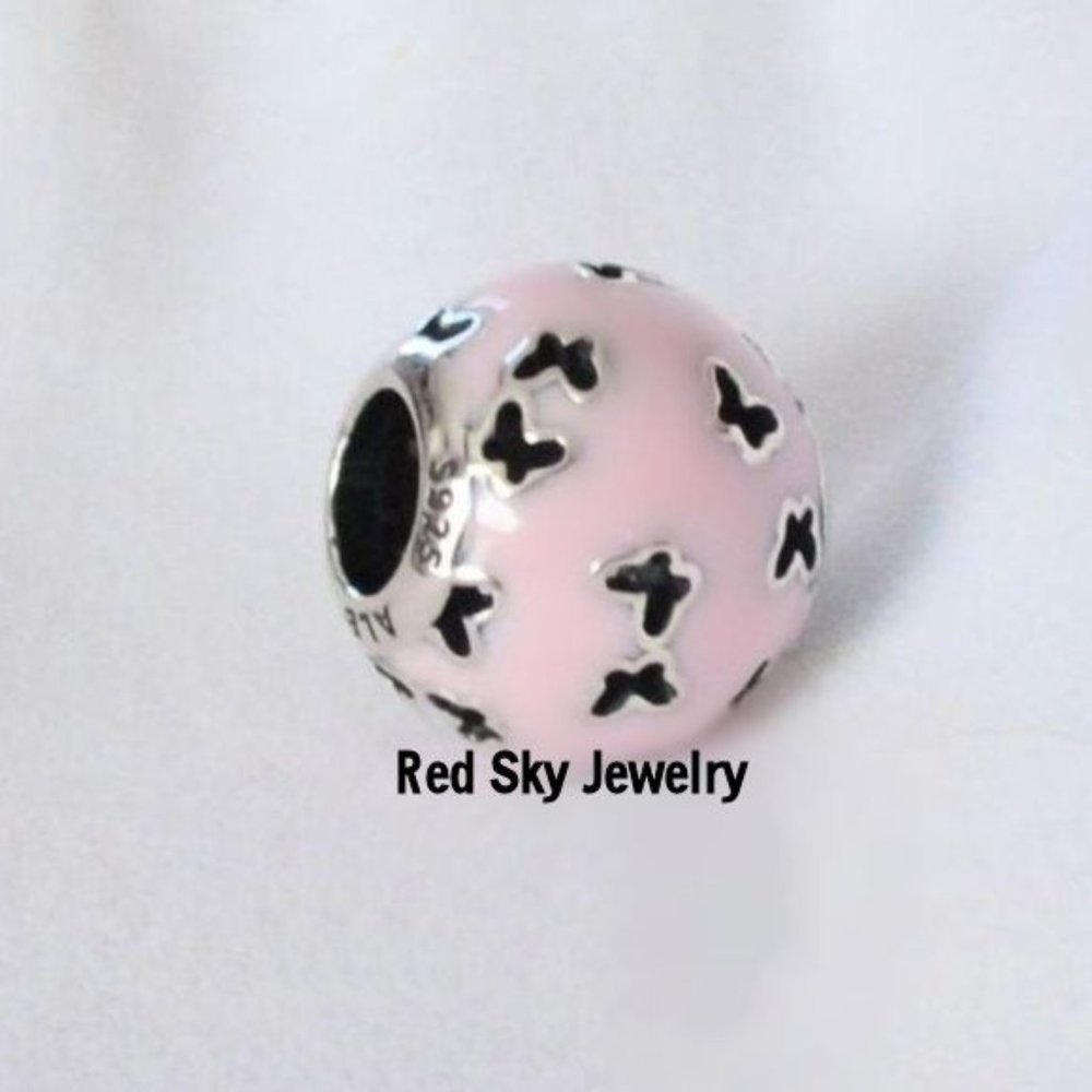 CLEARANCE!!   NWOT Pandora Pink Fluttering Butterflies Charm ONLY 5 Left